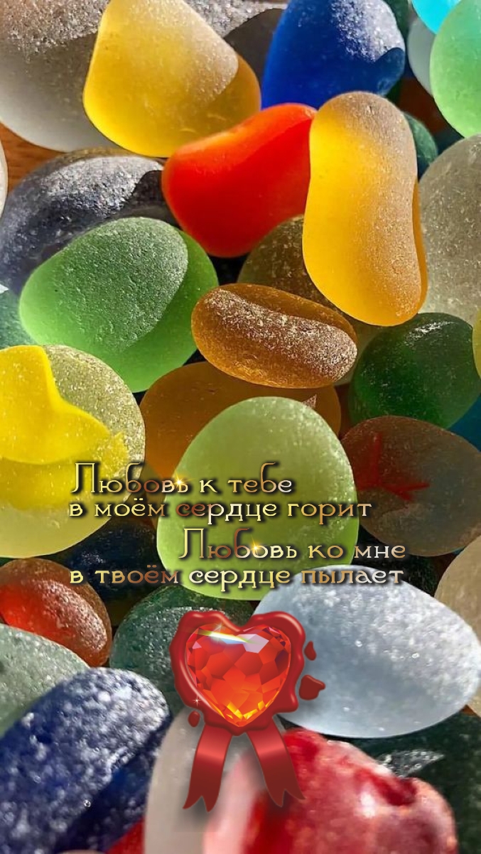 Каплей меда поймаешь больше мух, чем галлоном отравы.